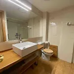 Coqueto Y Centrico En