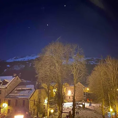 Coqueto Y Centrico En 아파트